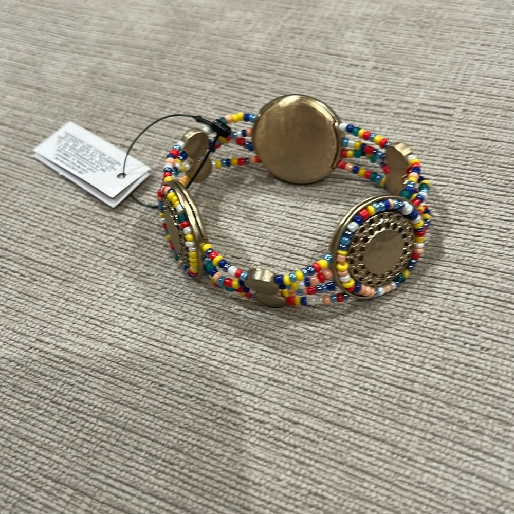 NWT Chico’s beaded stretch bracelet